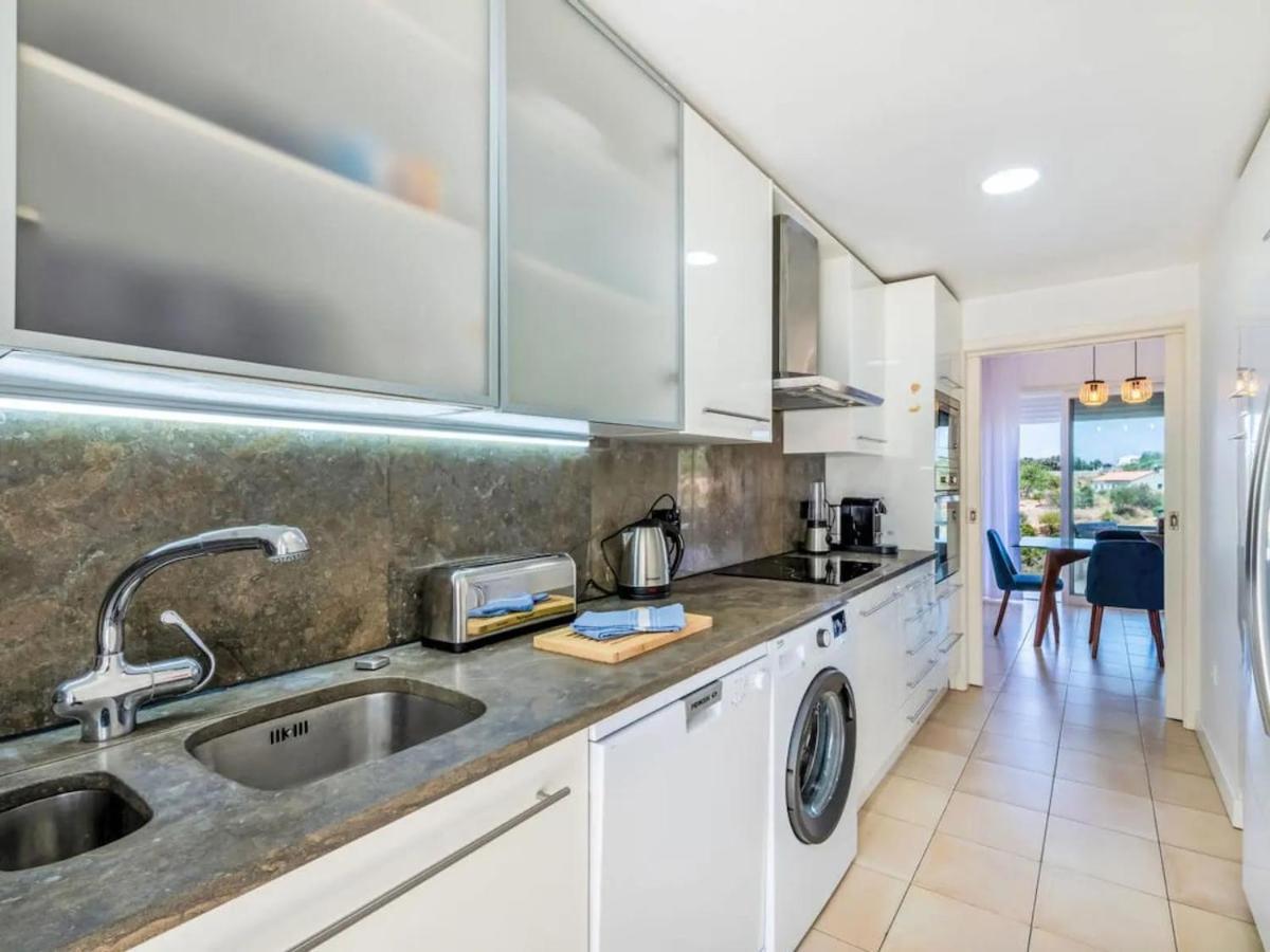 Maria, 3bd & Pool & Garden & Bbq Villa *
