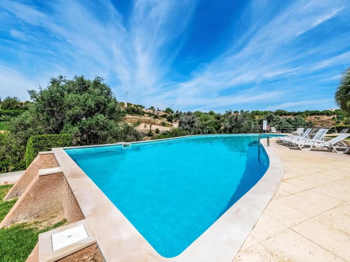 Villa Maria, 3bd & Pool & Garden & Bbq Albufeira